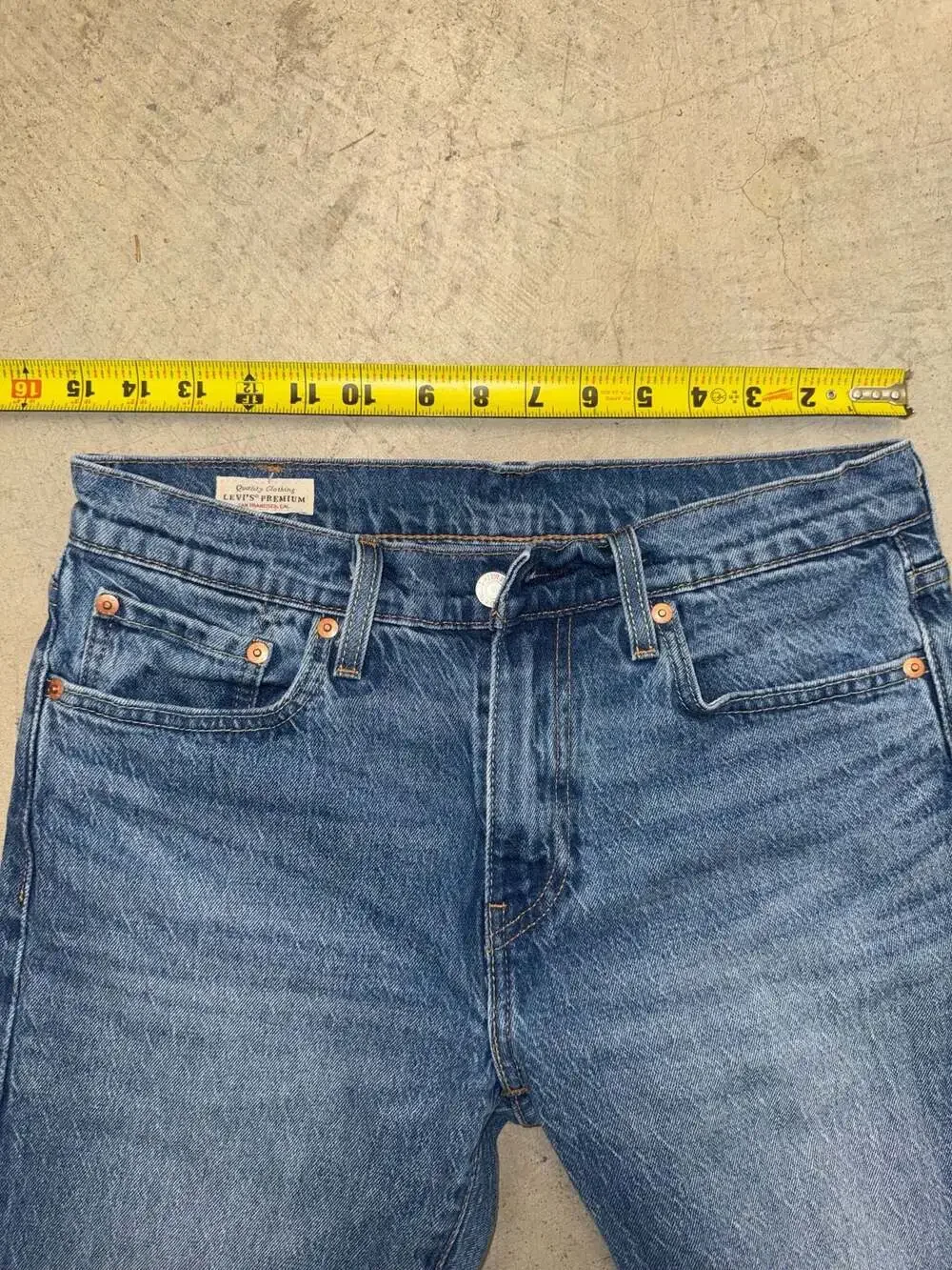 Levi's Premium 502 Taper Fit Men's Jeans W30 L30 Medium Wash
